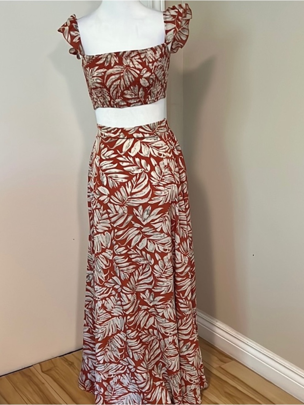 SHEIN • Women’s Size XS • Rustic Orange & White Leaf Print Two-Piece Set